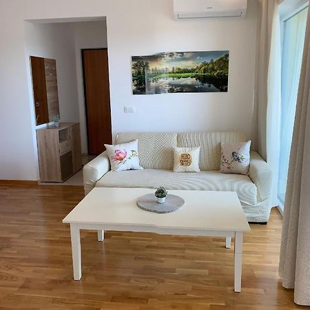 The Magic Sea View Apartments 부드바 외부 사진