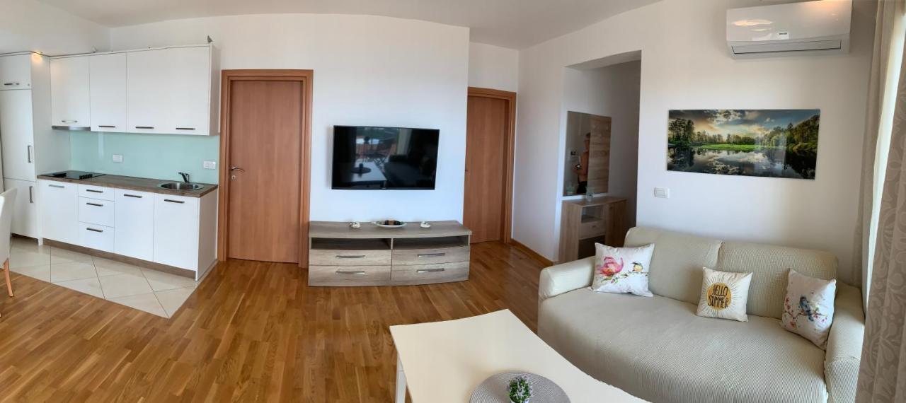The Magic Sea View Apartments 부드바 외부 사진