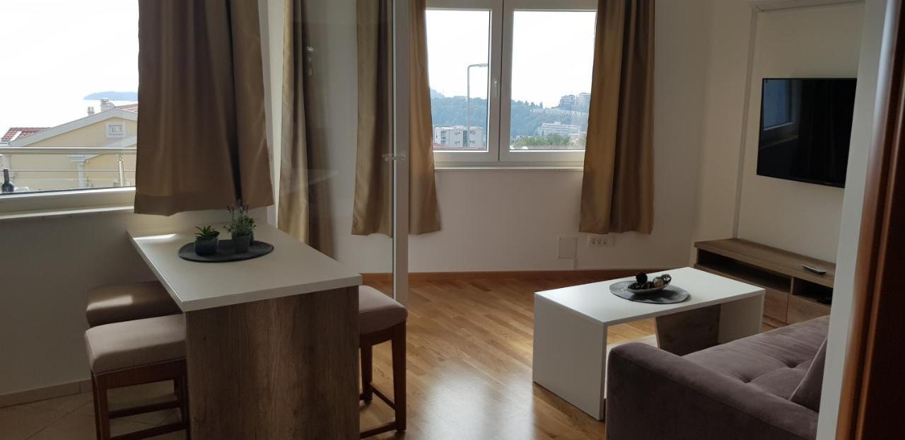 The Magic Sea View Apartments 부드바 외부 사진